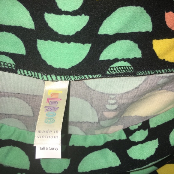@LuLaRoe Tall and Curvy Leggings Brand New! NWOT - Picture 2 of 2